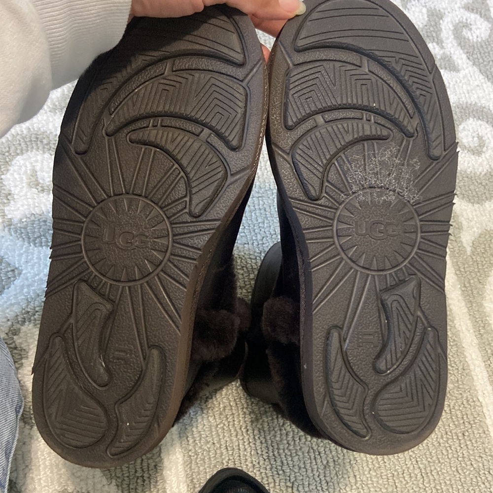 UGG Boots - Picture 8 of 10